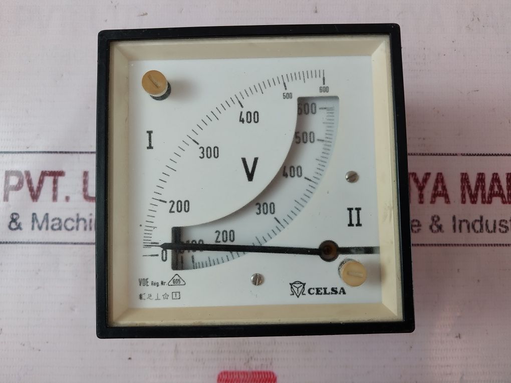 Celsa 0-600V Voltage Meter