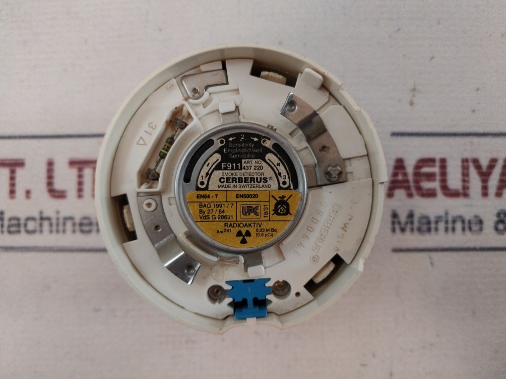 Cerberus F911 Smoke Detector