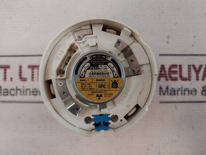 Cerberus F911 Smoke Detector