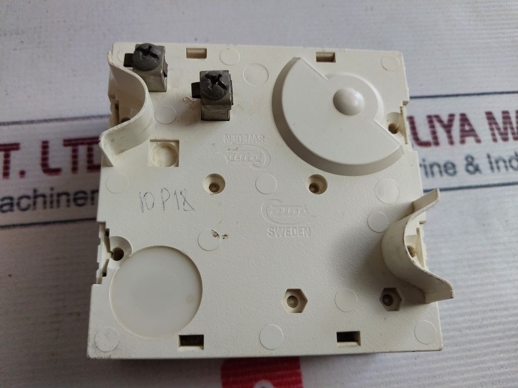 Cewe Iq96 Panel Meter