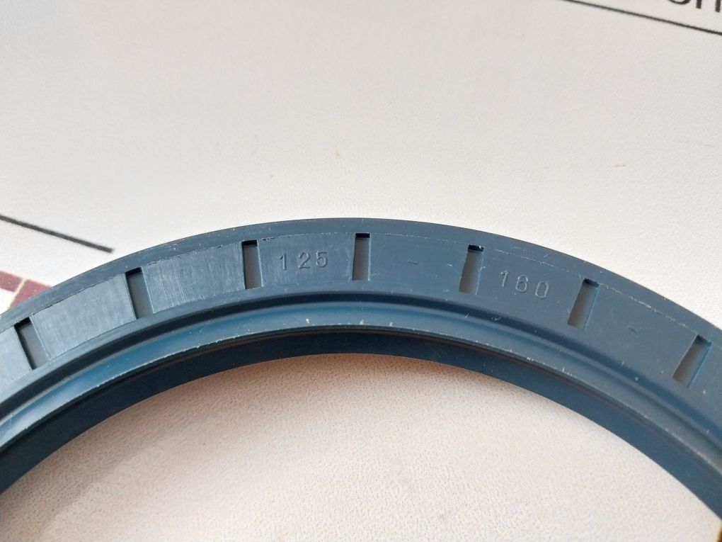 Lot Of 2X Cfw Bau6 Slx2 Oil Seal