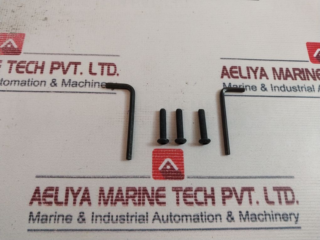 Chief 7028961 Pivot Tilt Low-profile Wall Mount Kpp110B