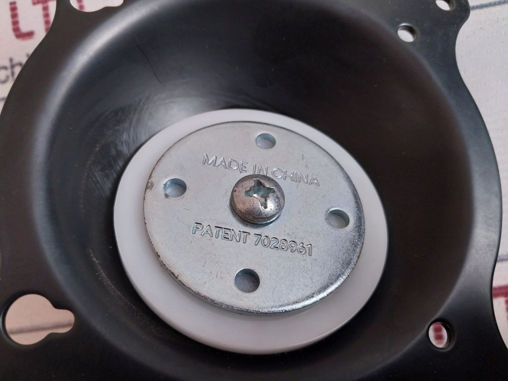 Chief 7028961 Pivot Tilt Low-profile Wall Mount Kpp110B