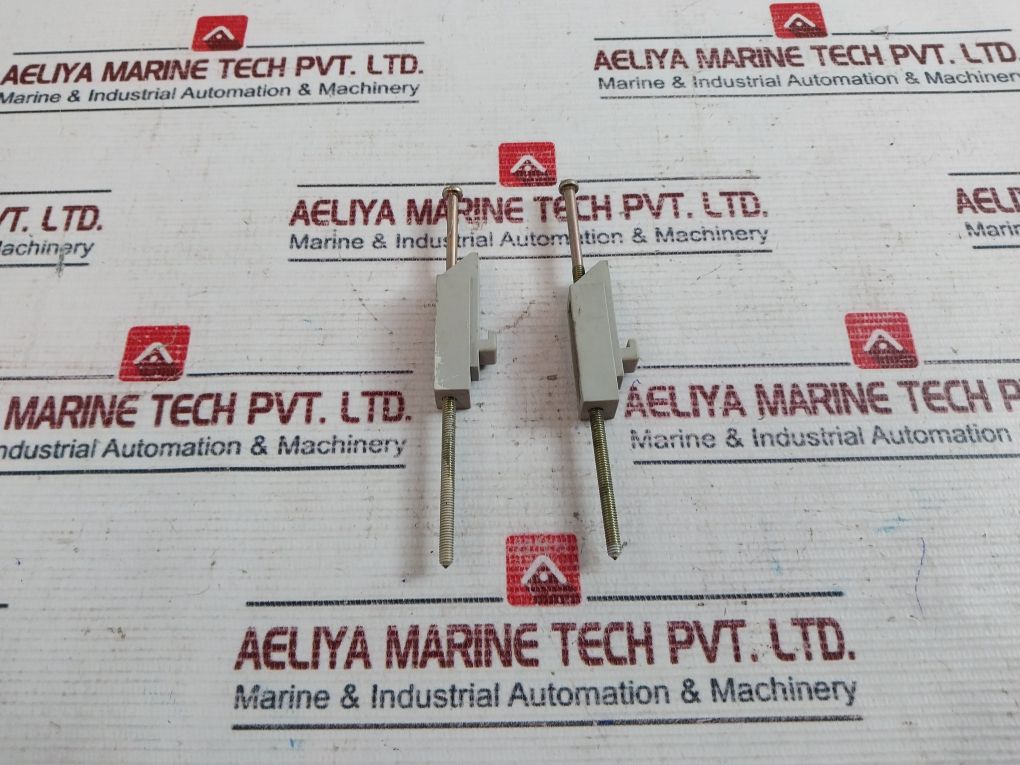 Chino Db1120-f000 Digital Indicating Controllers Series Db1000