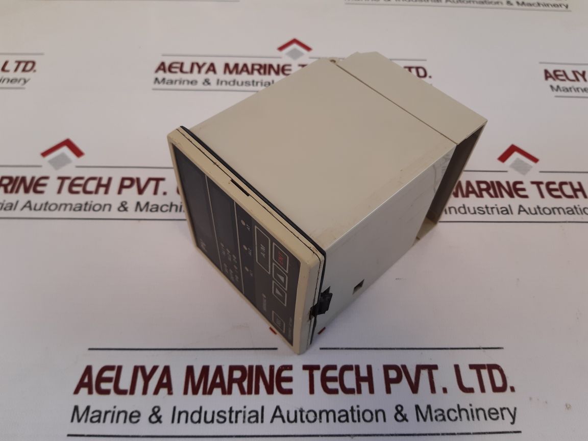 Chino Dz 1000 Digital Indicator And Controller Dz1030E005