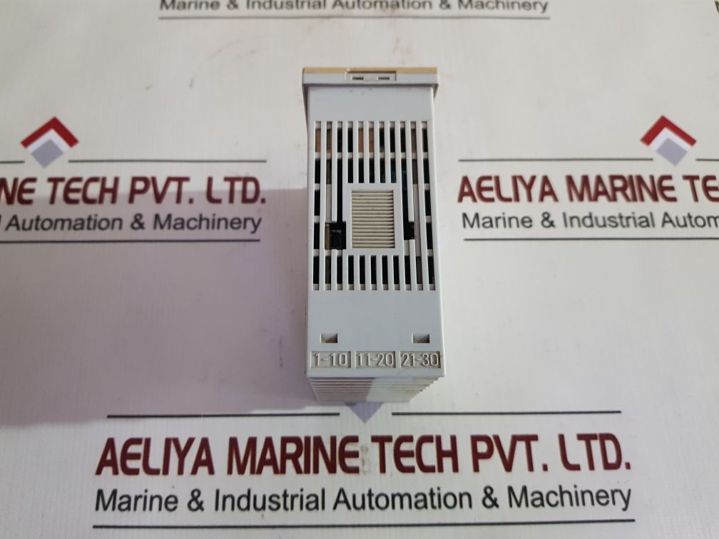 Chino Lt45030110-00A Universal Process Controller