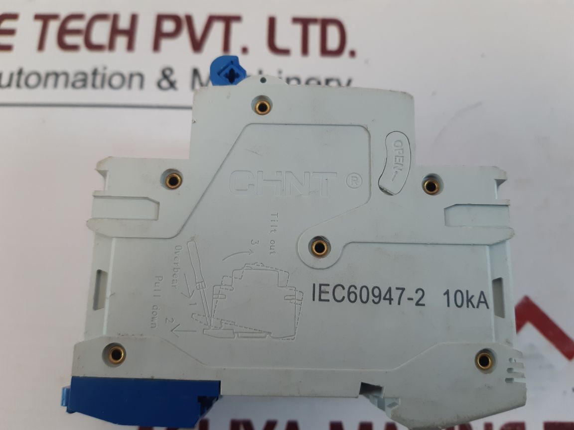 Merlin Gerin Multi9 C60H C13 Circuit Breaker