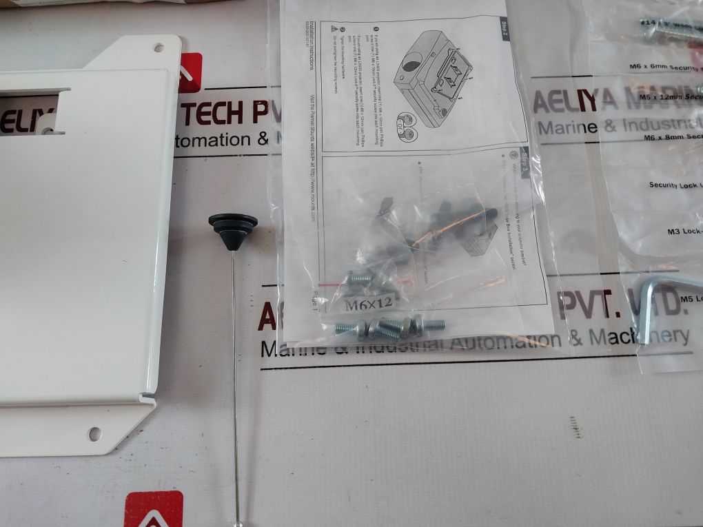 Christie 108-387109-01 Ceiling Mount Lcd