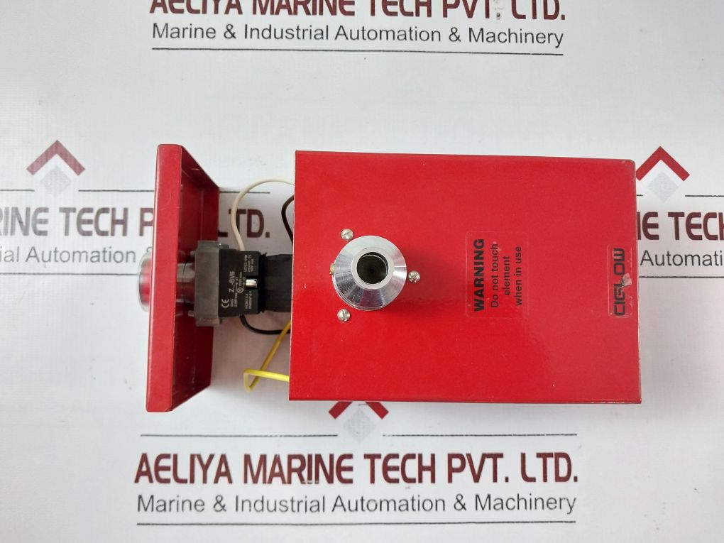 Ciglow C27859/Ct456 Rated Wall Mounted Flameless Lighter 230V