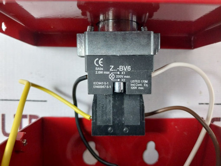 Ciglow C27859/Ct456 Rated Wall Mounted Flameless Lighter 230V