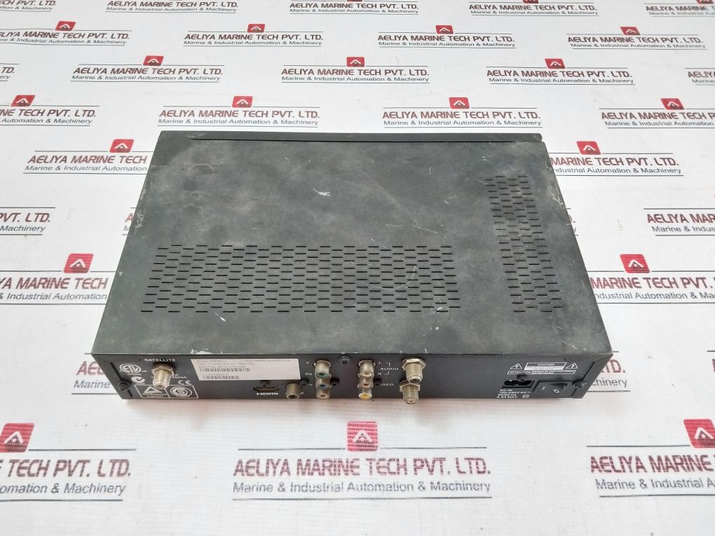 Cisco D9865-h Satellite Receiver 100-240Vac~ 50/60Hz 0.5A