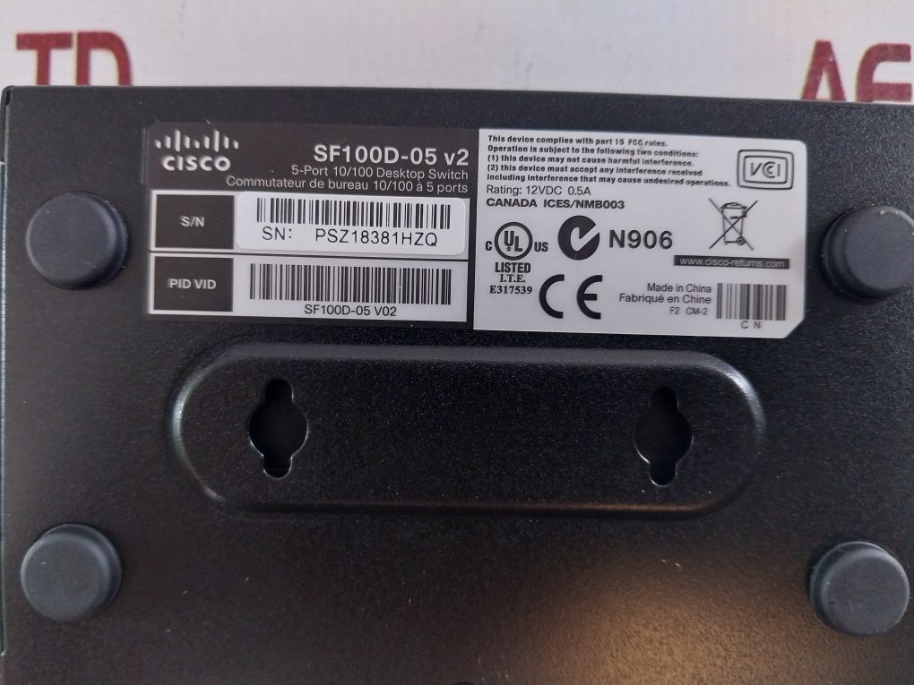 Cisco Sf100D-05 5-port 10/100 Desktop Switch