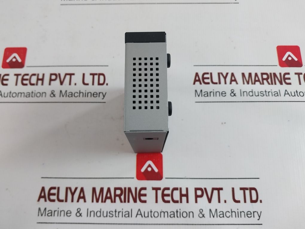 Cisco Sf100D-05 5-port 10/100 Desktop Switch