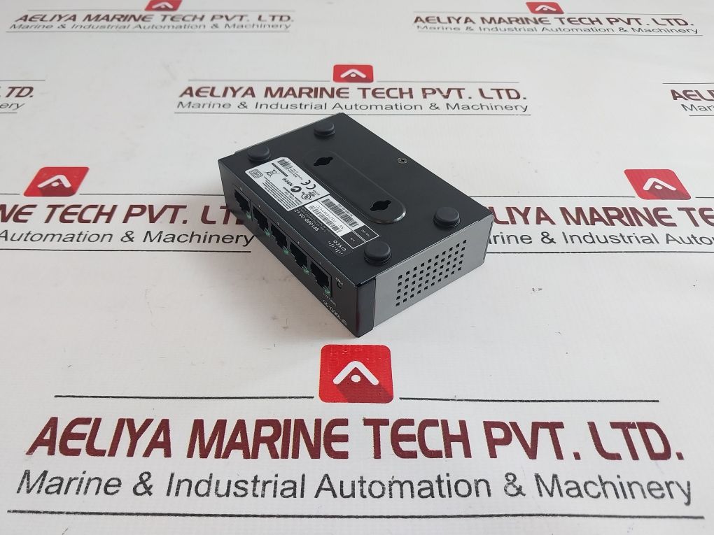 Cisco Sf100D-05 5-port 10/100 Desktop Switch