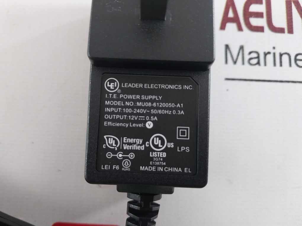 Cisco Sf100D-05 5-port 10/100 Desktop Switch