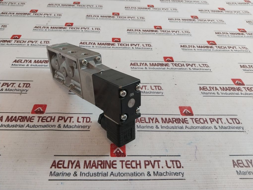 Ckd 4F310 Pneumatic Directional Control Valve 100V 50/60Hz