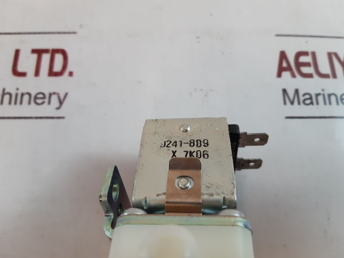 Ckd j241-809 solenoid valve 24v 50-60hz