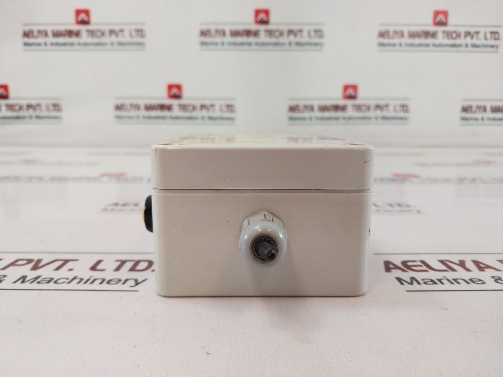 Clear-com Rs-601Z Single Channel Missing Belt Clip Outer Box