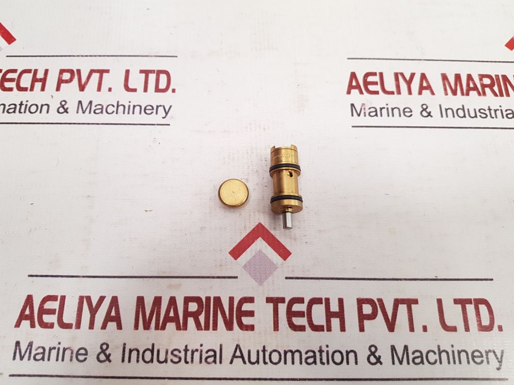 Set of 2x Clippard k2 miniature fluid power and control devices