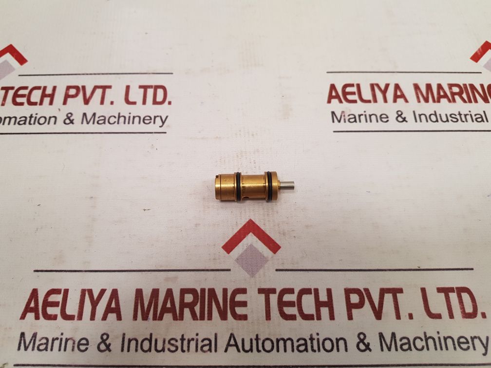 Set of 2x Clippard k2 miniature fluid power and control devices