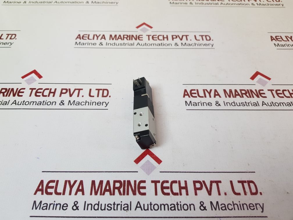 Clippard Maximatic Mme-31Nes Air Solenoid Valve