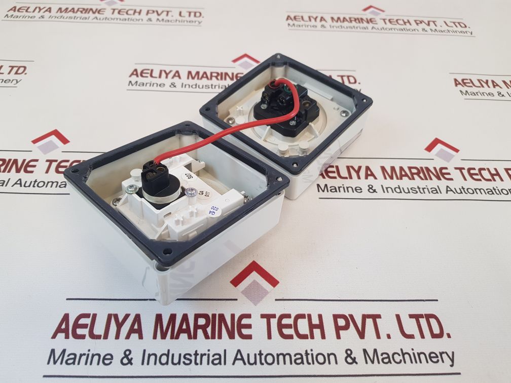 Clipsal 56C315 Grey Switched Socket Outlet