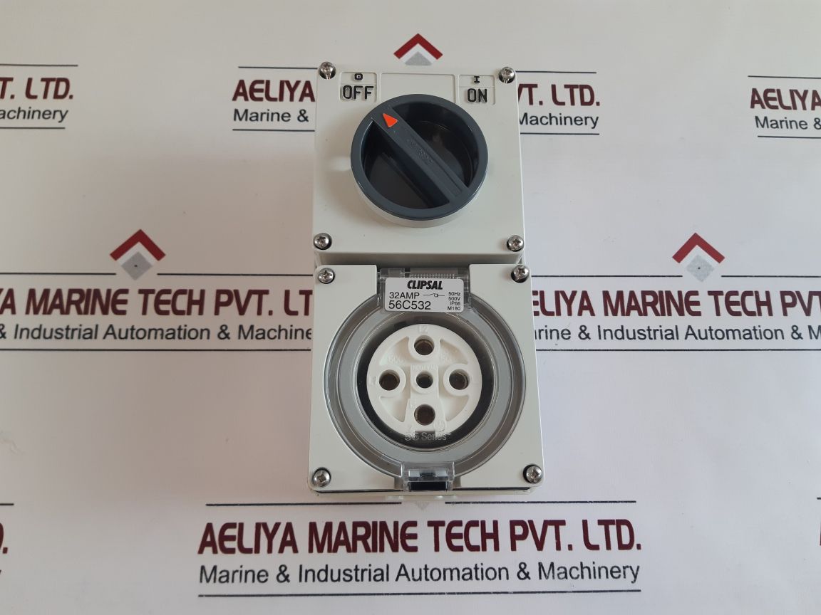 Clipsal 56C532 Switched Socket Outlet 32Amp