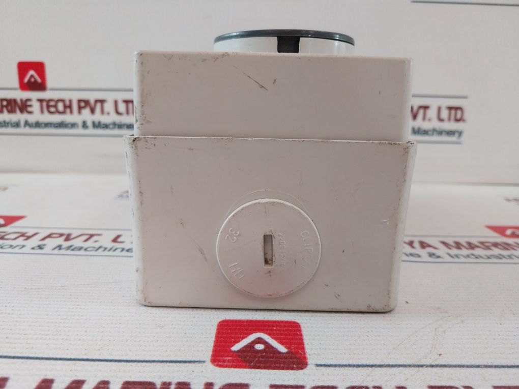 Clipsal 56Sw132 Surface Mount Switch