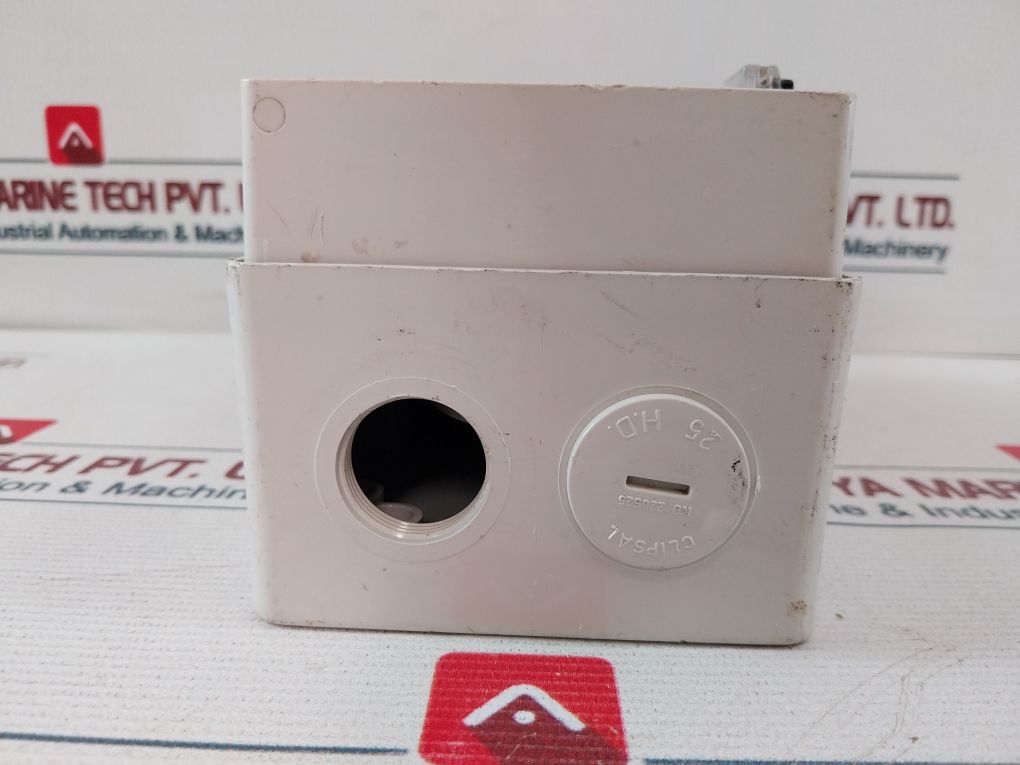 Clipsal 56Sw132 Surface Mount Switch