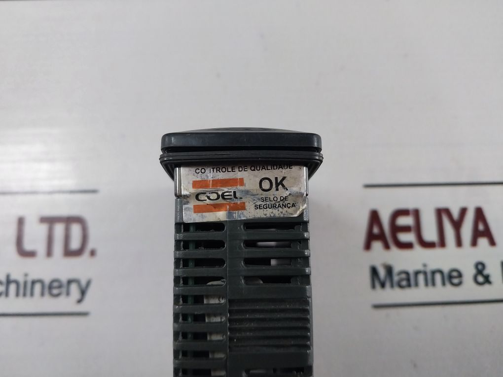 Coel Tly 25 Digital Temperature Controller 1/8Hp 250Vac, 1/10Hp 125Vac