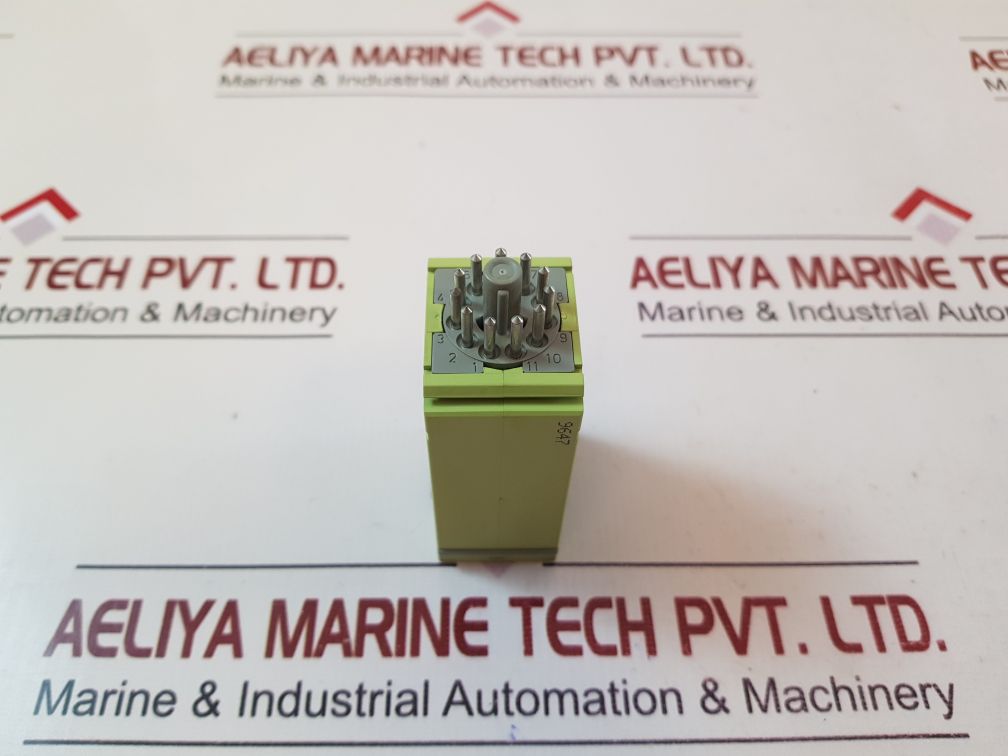 Comat C64/Uc Time Relay 110-240V~