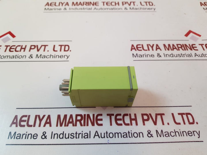 Comat C64/Uc Time Relay 110-240V~