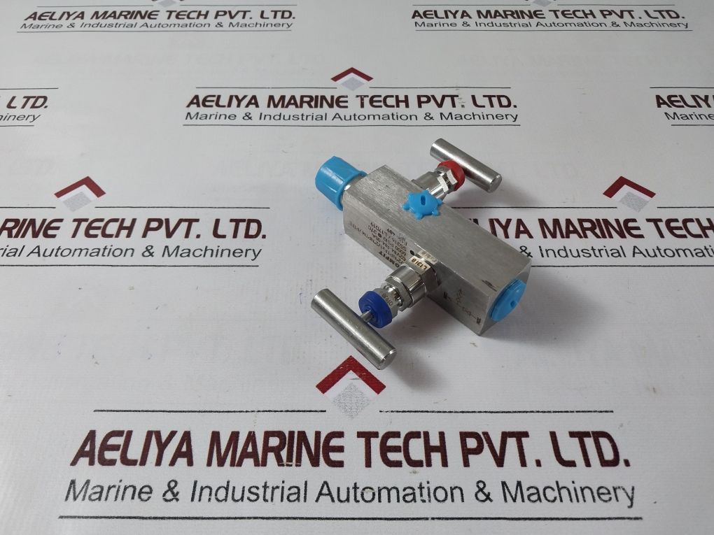 Comfit 1/2” Nptf X 1/2” Nptm/Ptfe Valve C2Vim-rm-05A