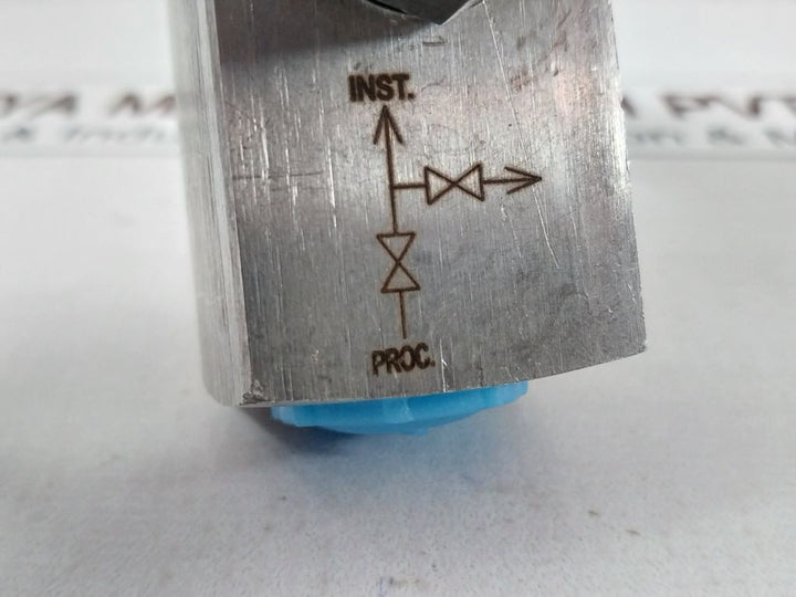 Comfit 1/2” Nptf X 1/2” Nptm/Ptfe Valve C2Vim-rm-05A