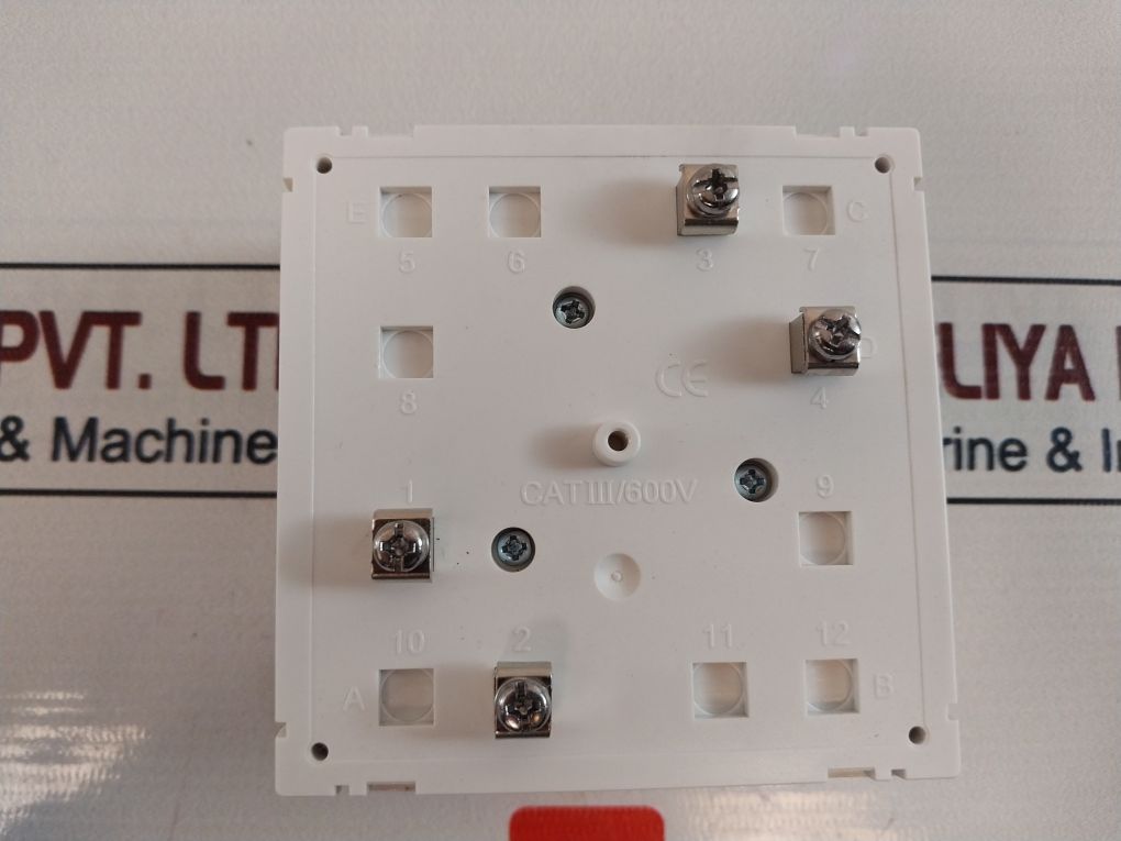 Complee Kly-2F96-2 Frequency Meter 600V 55-65 Hz