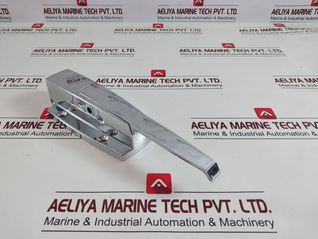 Component Hardware W38-1000 Hd Walk-in Latch And Strike Kit