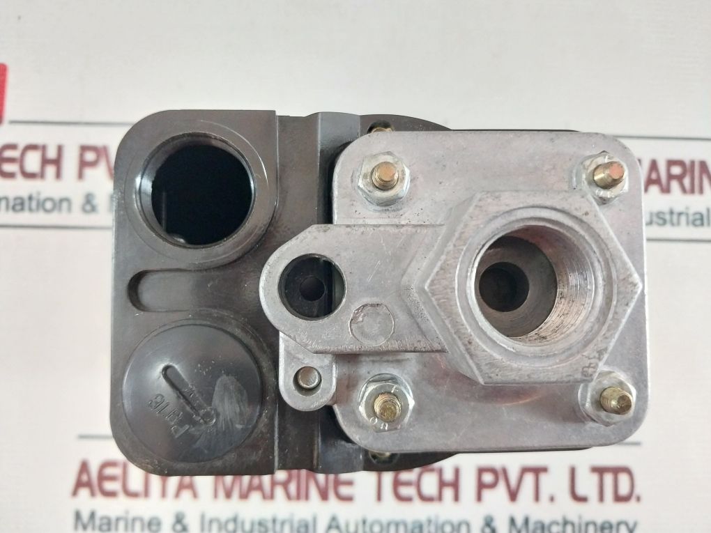 Condor Mdr53/16 Pressure Switch Ac-15 4A