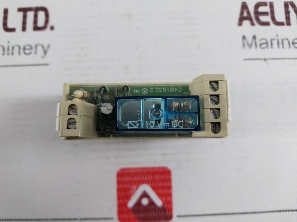 Conexel C902108.6000 Relay Coupler 110Vca/Cc C401932.2 Type 40.52S