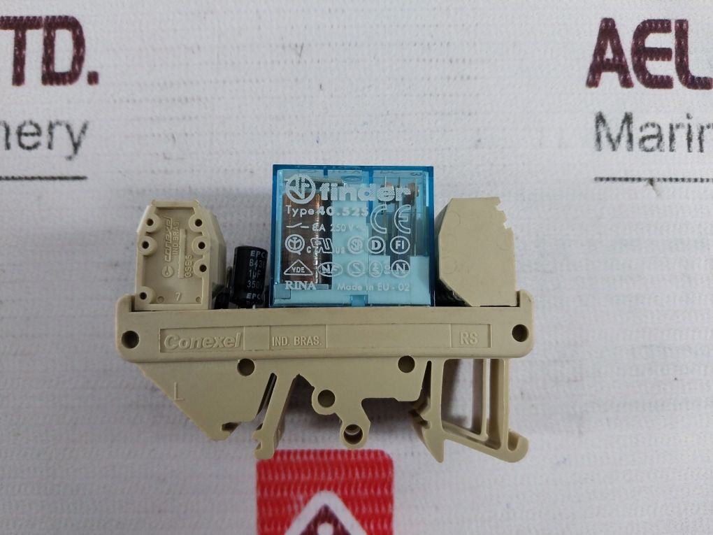 Conexel C902108.6000 Relay Coupler 110Vca/Cc C401932.2 Type 40.52S