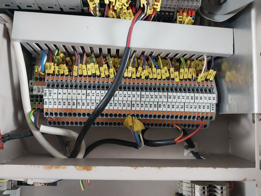 Consilium 5100095-03A Control Panel Fire Detection System 100-240Vac