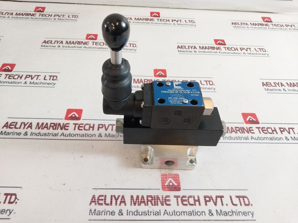 Continental Hydraulics Vmd03M-3F-g-10-b-y1179 Directional Control Valve