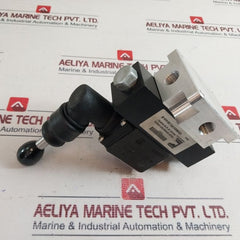 Continental Hydraulics Vmd03M-3F-g-10-b-y1179 Directional Control Valve