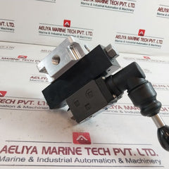 Continental Hydraulics Vmd03M-3F-g-10-b-y1179 Directional Control Valve