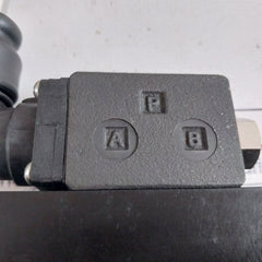 Continental Hydraulics Vmd03M-3F-g-10-b-y1179 Directional Control Valve