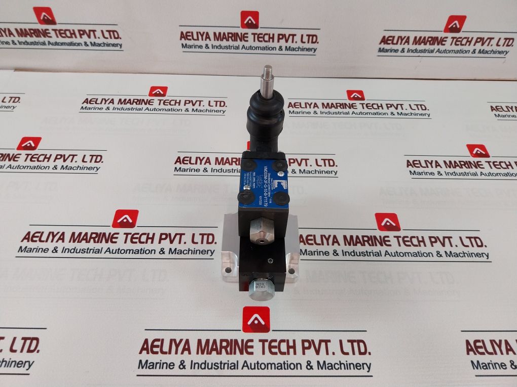 Continental Hydraulics Vmd03M-3F-g-10-b-y1179 Directional Control Valve 1Ef6 