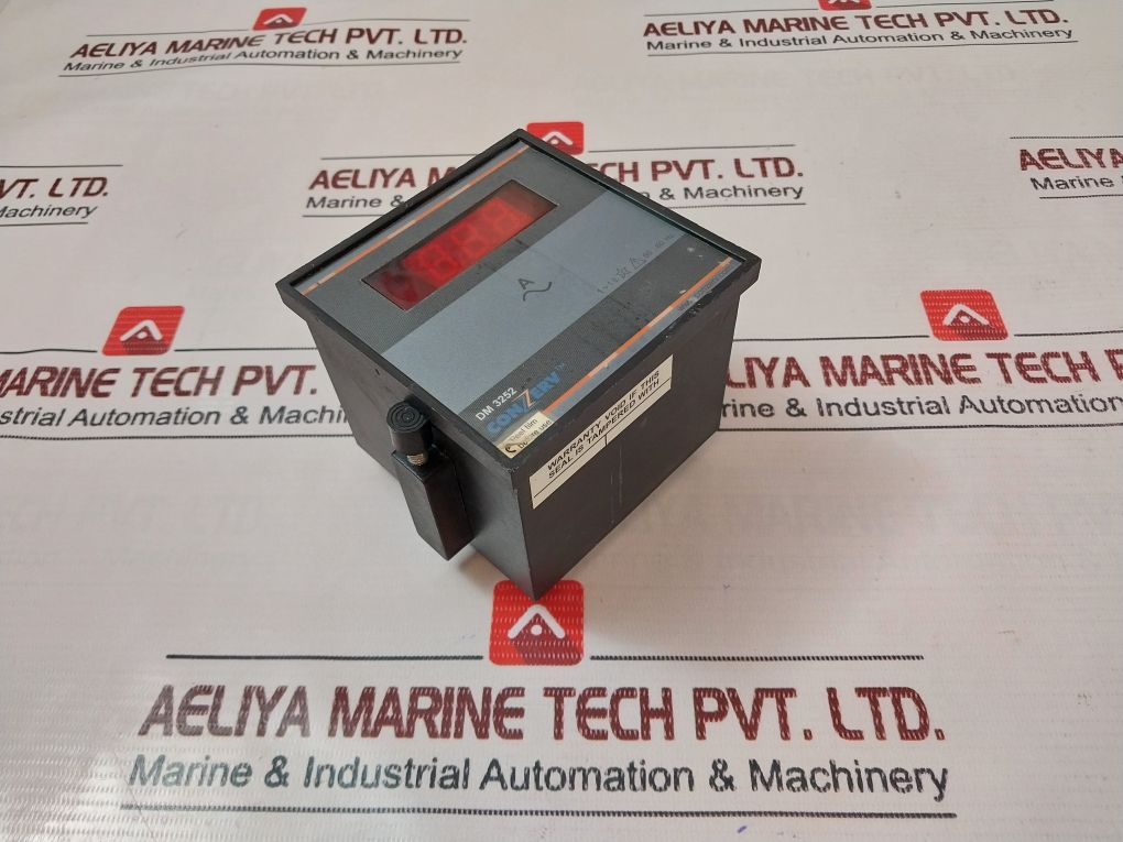 Conzerv Dm 3252 Digital Panel Meter 240V