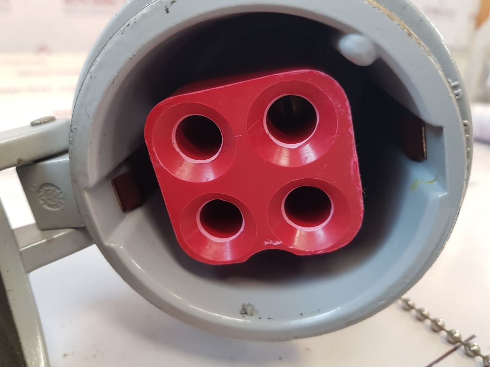 Cooper Crouse-hinds Cdr1034 Powermate Style Receptacle