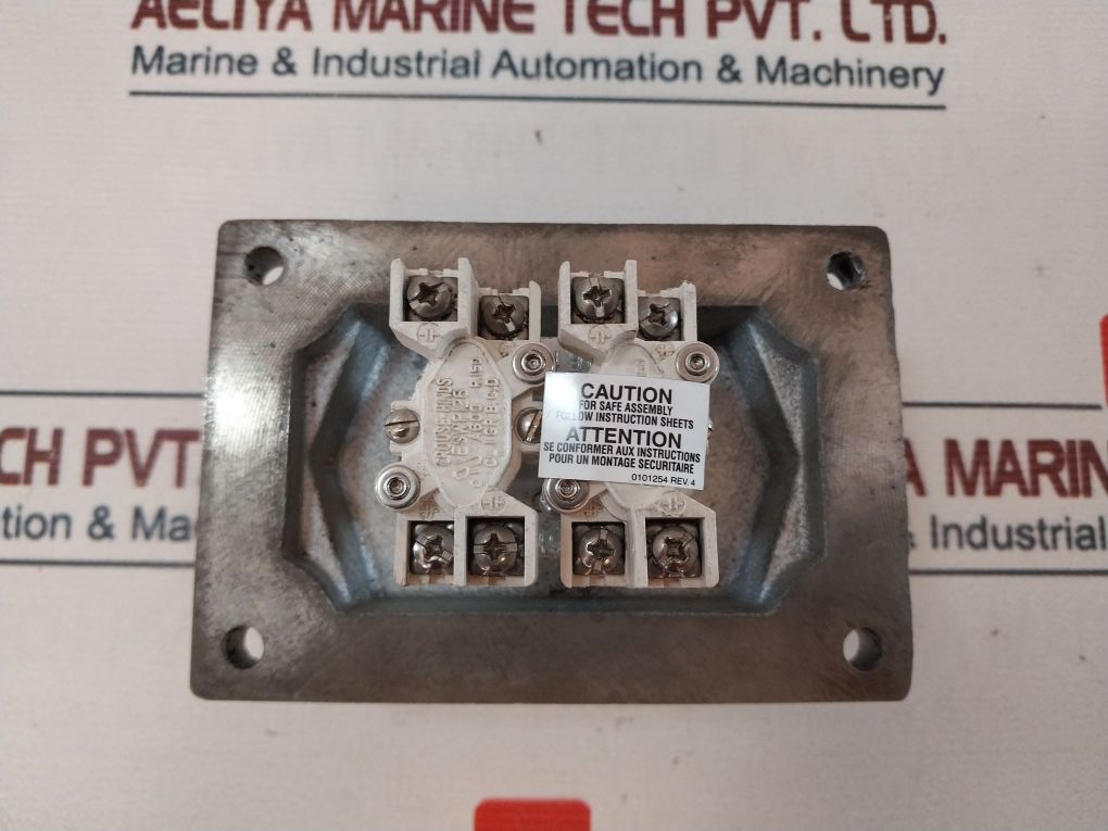 Cooper Crouse-hinds Dsd919 S153 Control Assembly Cover For Haz. Locs. Rev 3 M01
