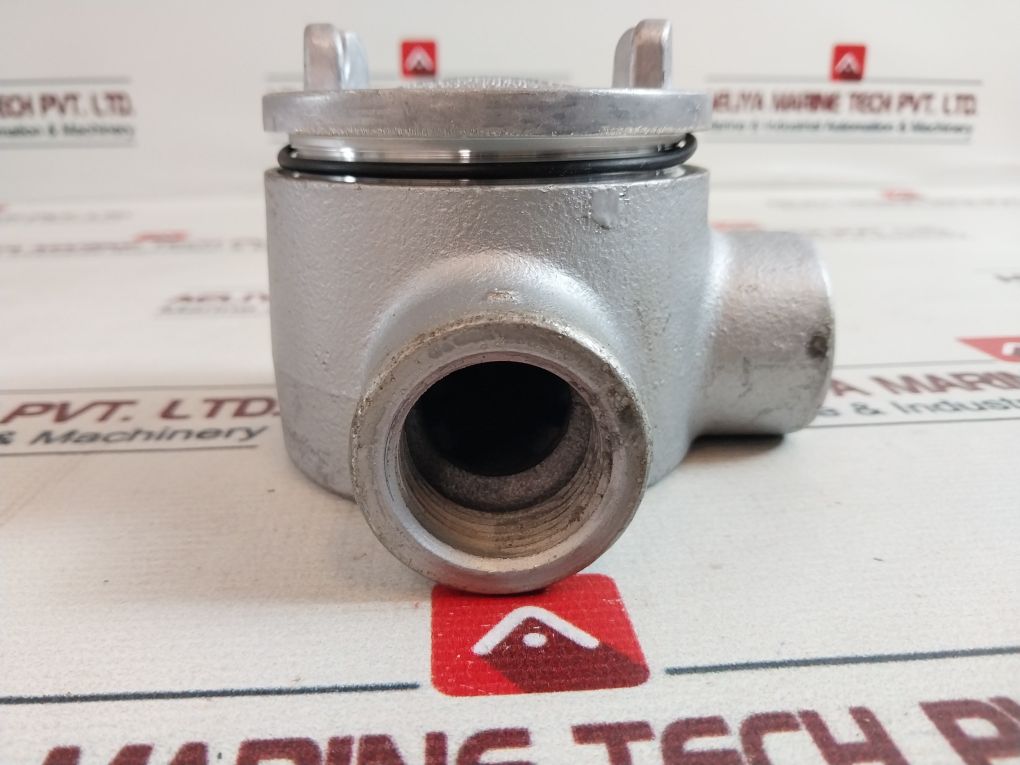 Cooper Gual36 Conduit Outlet Box With Cover