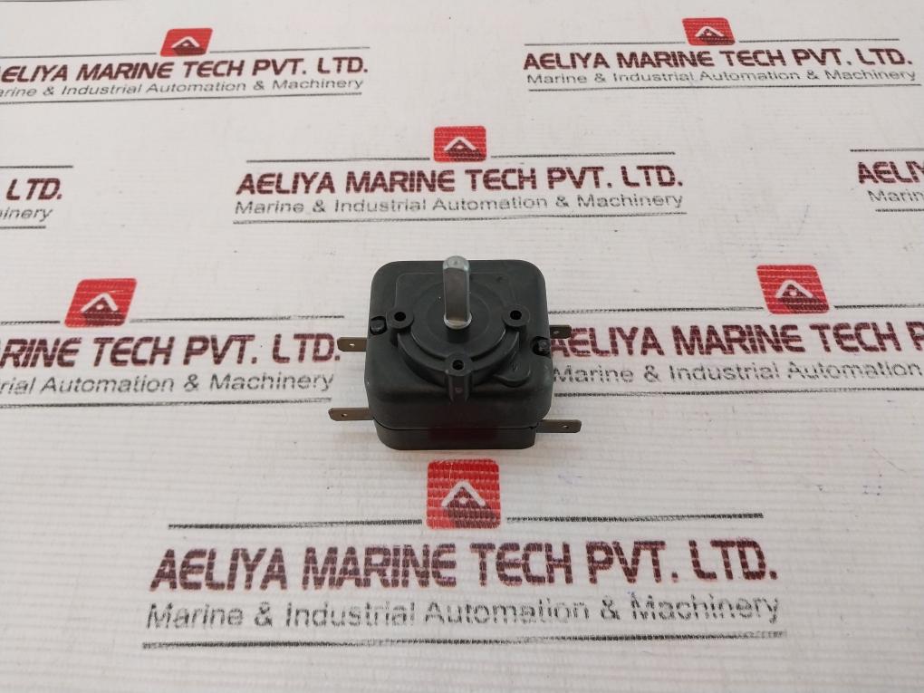 Coupatan C10 Switch Timer 15A 120Vac